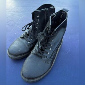 Steve Madden 8.5 boots